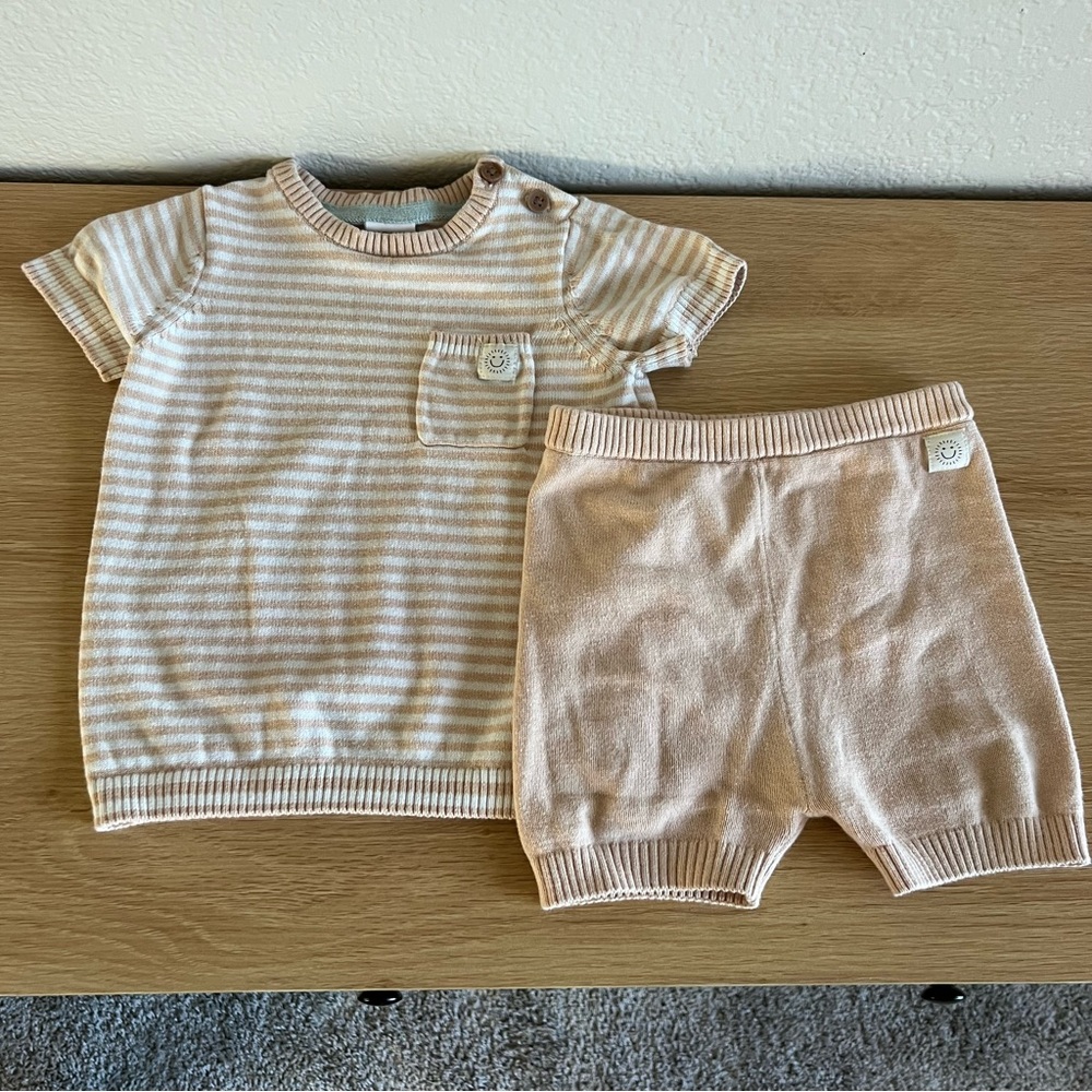 9-12m striped knit set